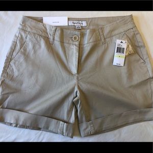 NAUTICA khaki shorts